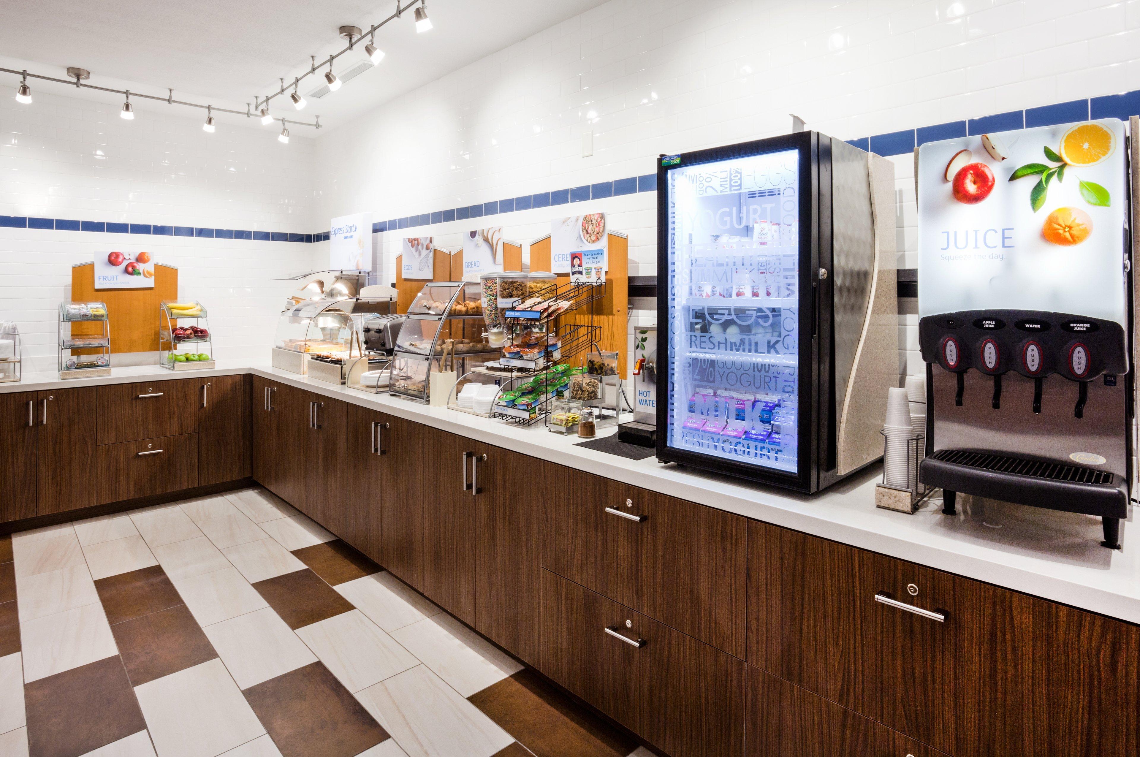 Holiday Inn Express & Suites - Dickinson By Ihg Εξωτερικό φωτογραφία