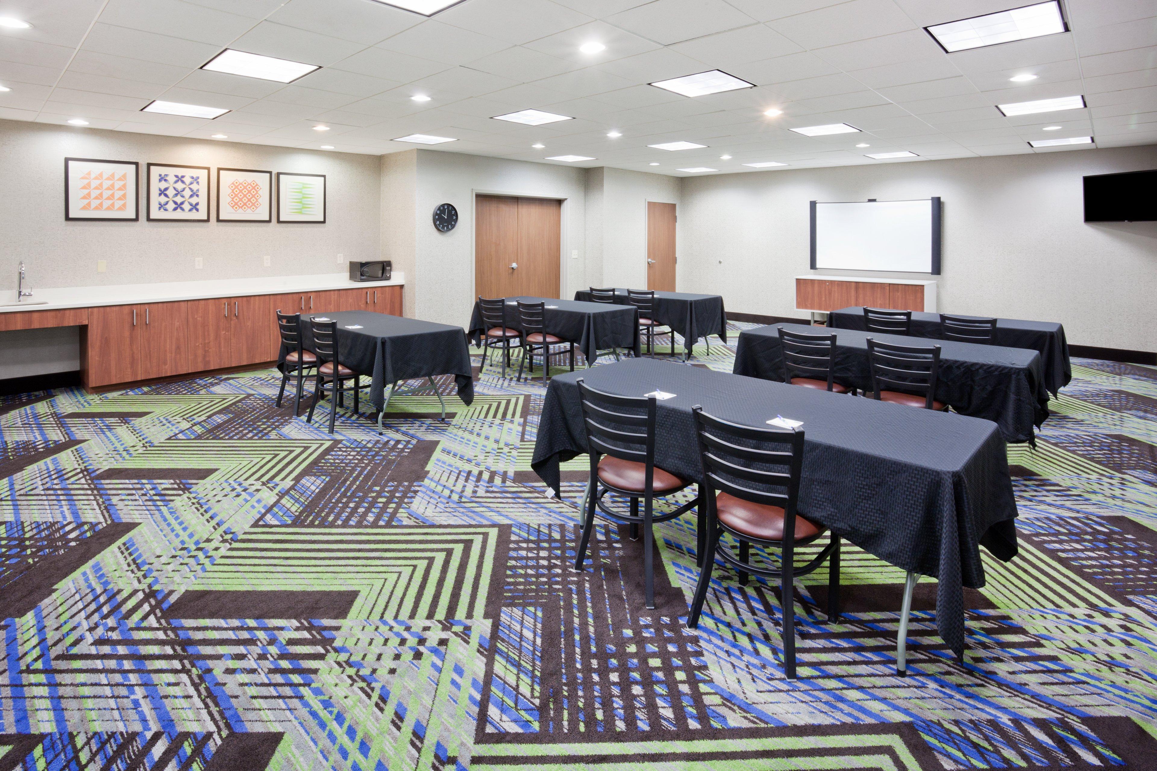 Holiday Inn Express & Suites - Dickinson By Ihg Εξωτερικό φωτογραφία