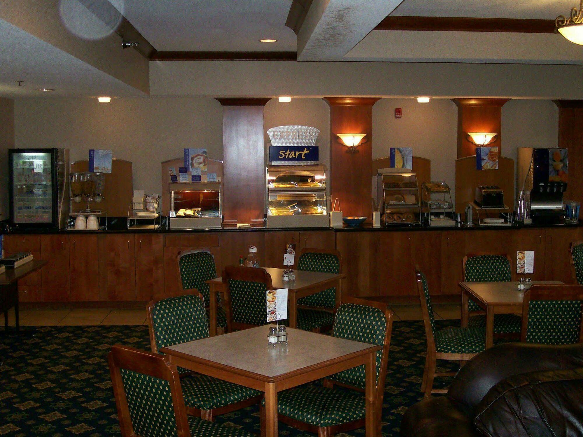 Holiday Inn Express & Suites - Dickinson By Ihg Εστιατόριο φωτογραφία