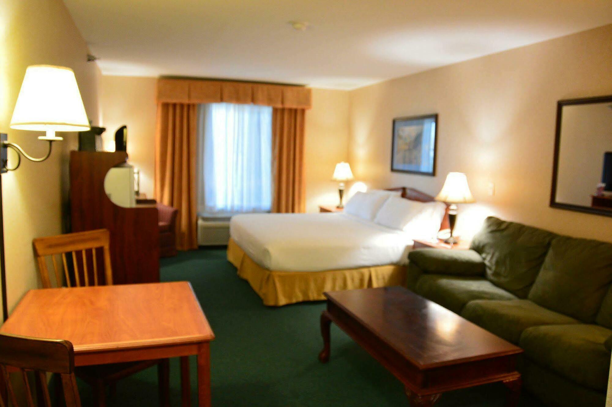 Holiday Inn Express & Suites - Dickinson By Ihg Εξωτερικό φωτογραφία